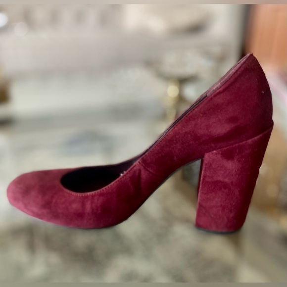 Stuart Weitzman Mary Bordeaux Block Heel Pump Size 7 M - Picture 2 of 5